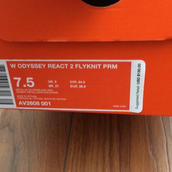 Nike Odyssey React 2 Flyknit 7.5 - Picture 5 of 6